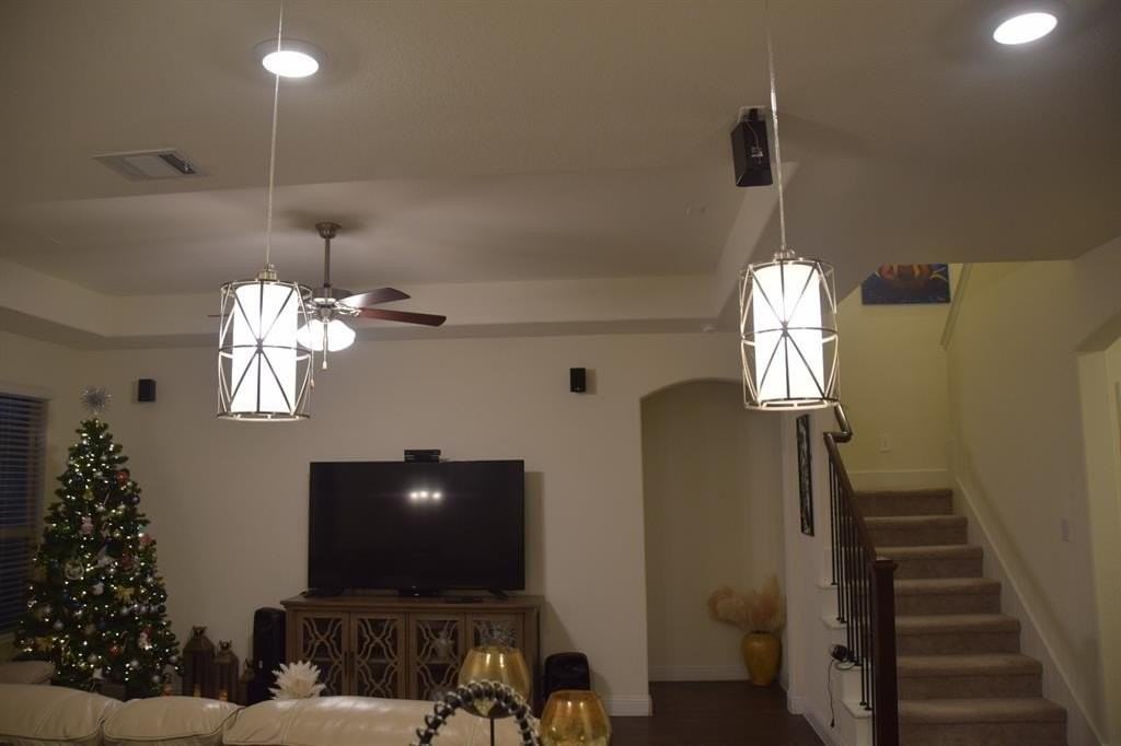 414 Parkford Dr - Photo 7 of 33