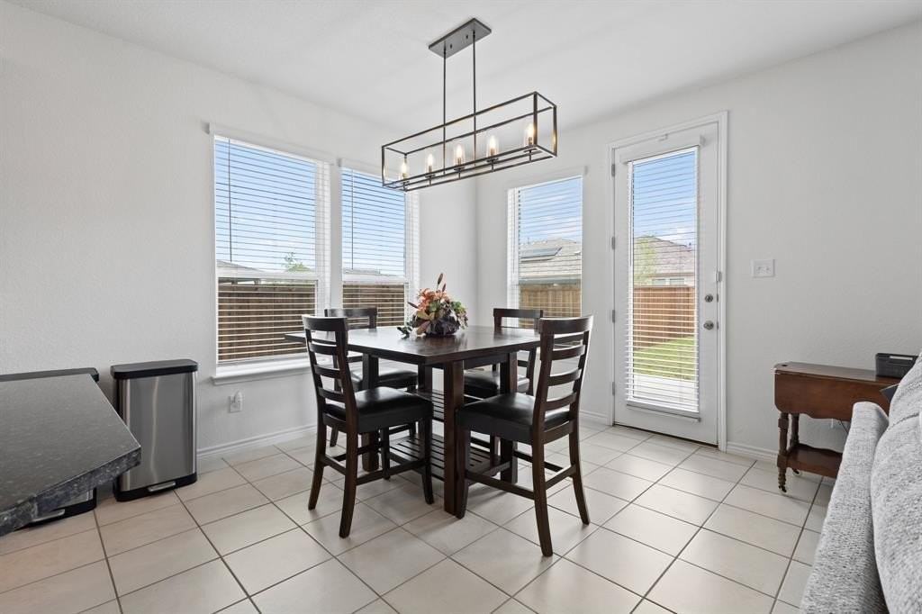 925 West Dr - Photo 5 of 21