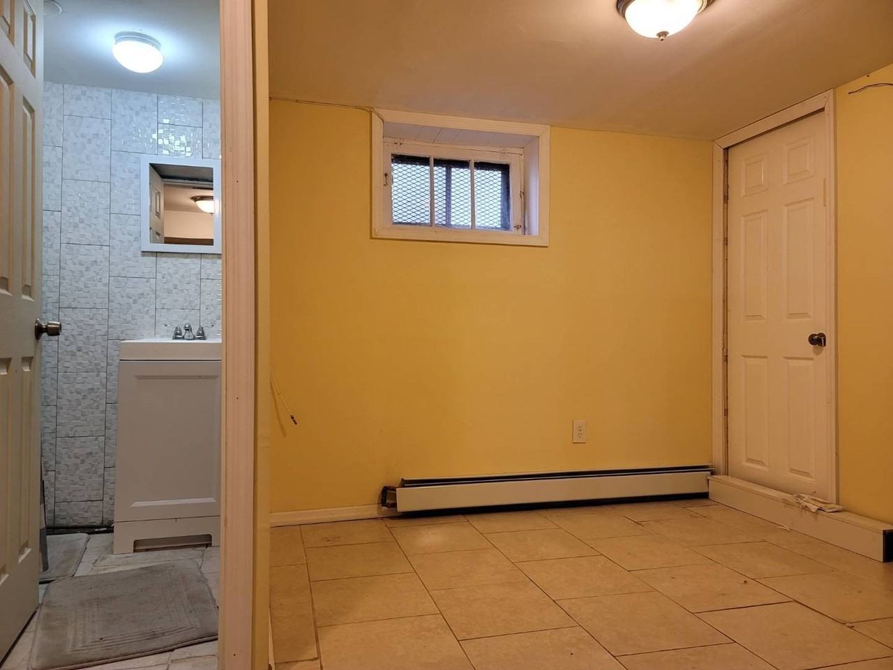 13728 170th St #M1 - Photo 2 of 8