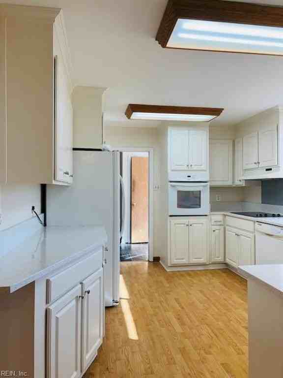 402 Woodroof Road - Photo 7 of 50