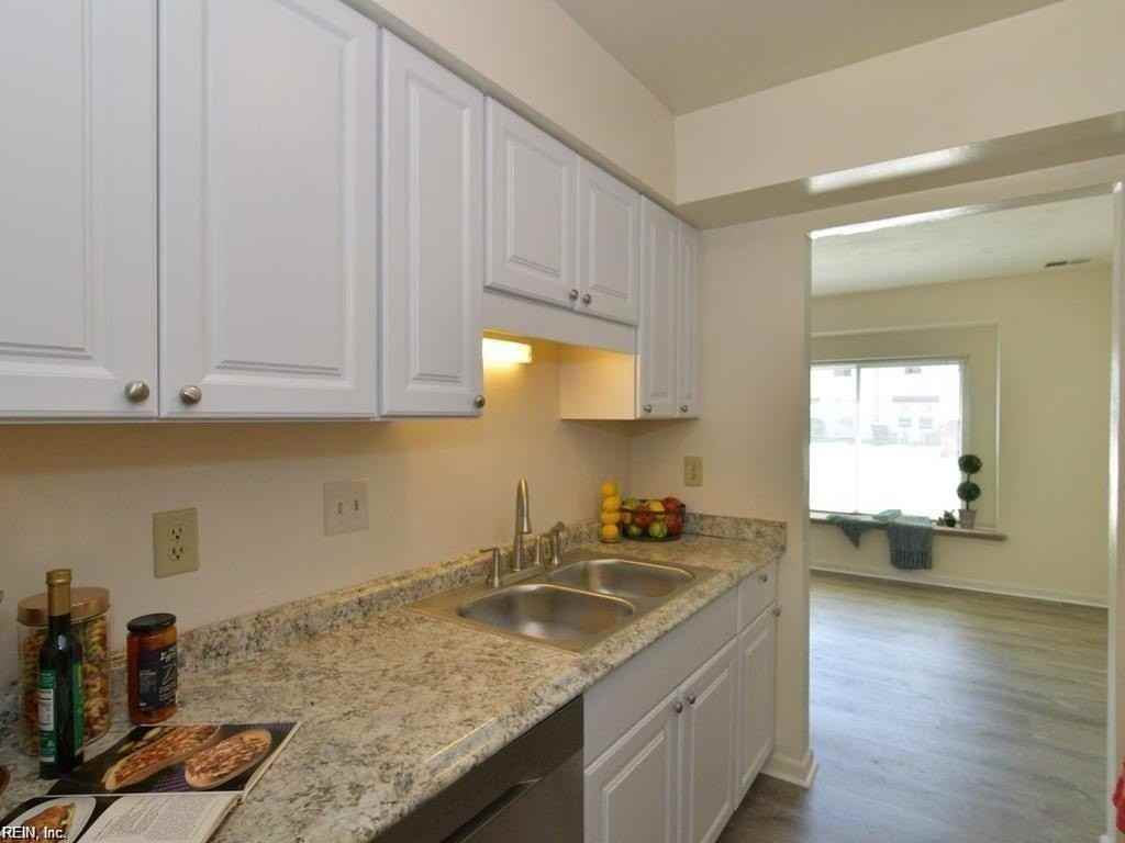 407 Hill Meadow Dr - Photo 4 of 25