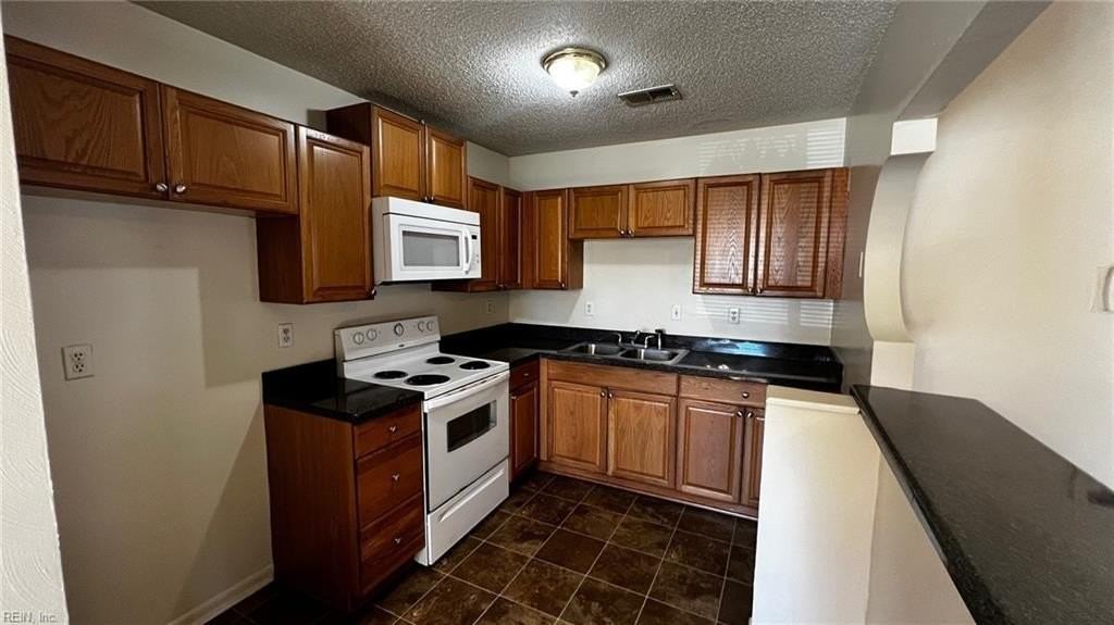 3850 Georgia Ct - Photo 5 of 11