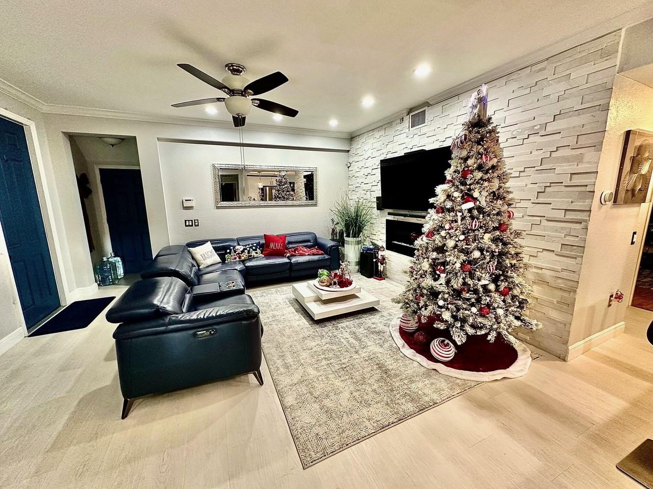 4720 Mimosa Place #905