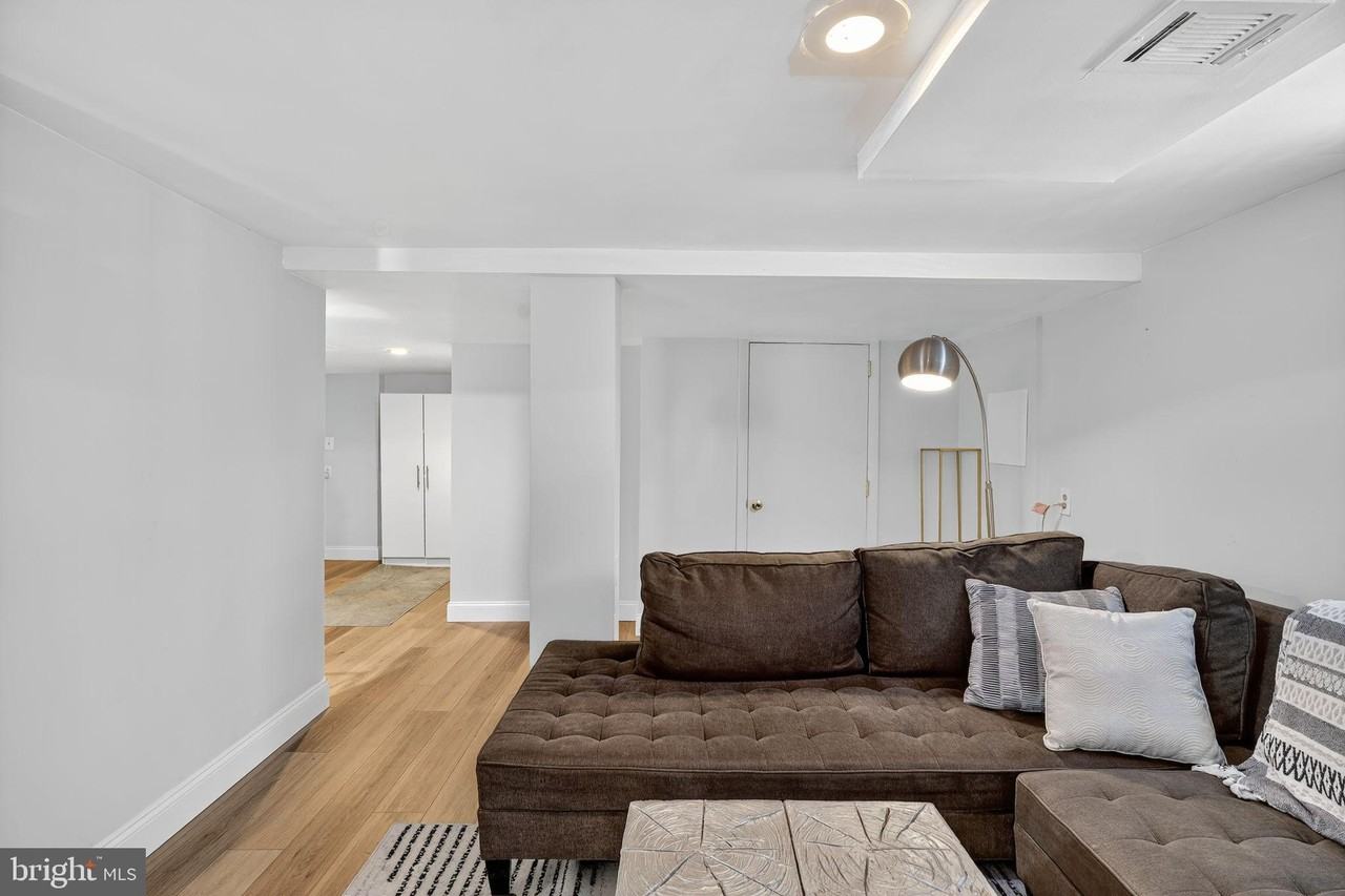 3947 South Street Southeast - Photo 3 of 28