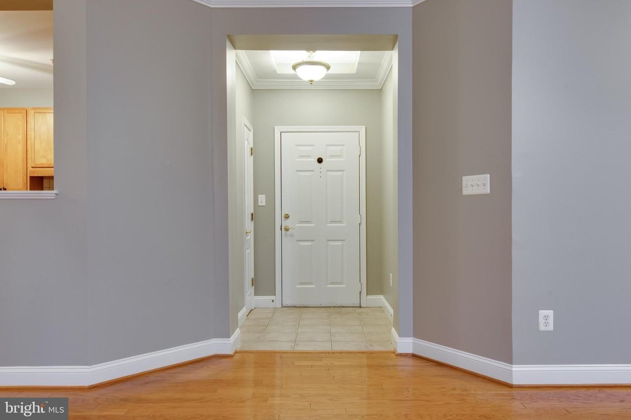 2111 Ganton Green #107 - Photo 6 of 35