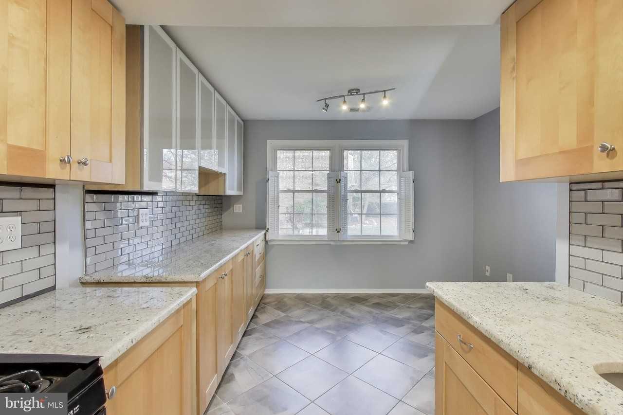 5769 Yellowrose Court - Photo 4 of 29