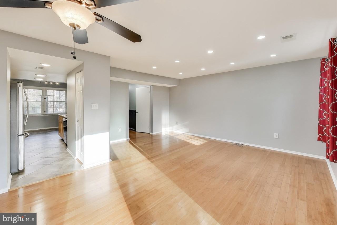 5769 Yellowrose Court - Photo 5 of 29