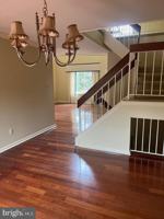 featured image of 4 Lantern Lane #4