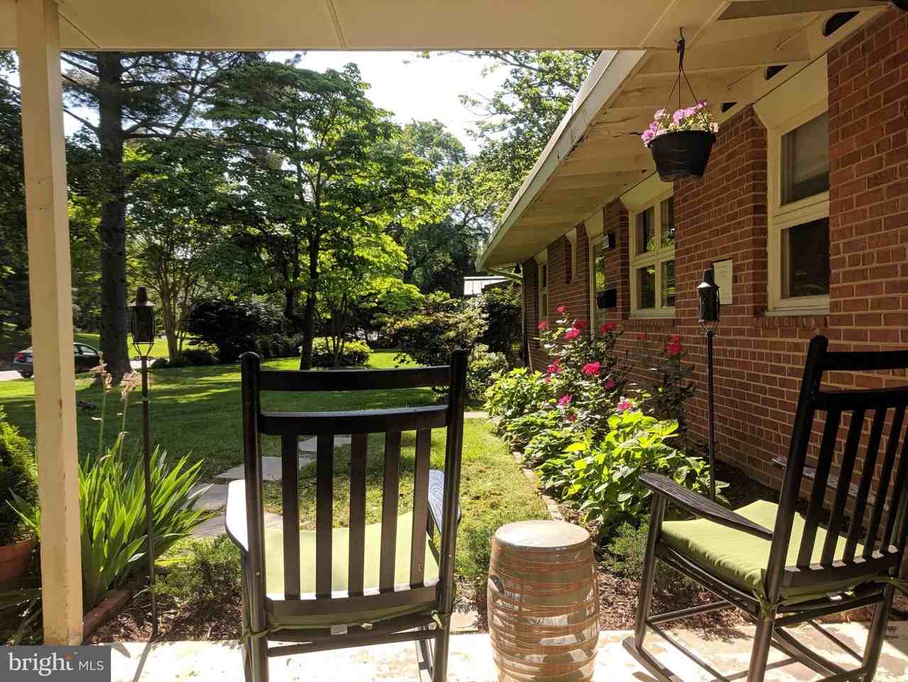 6519 Byrnes Dr - Photo 3 of 34