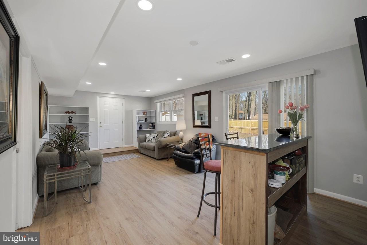 8418 Stonewall Drive - Photo 6 of 17