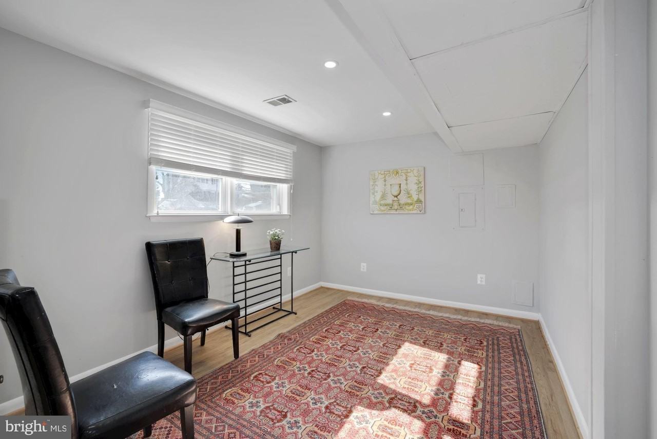 8418 Stonewall Drive - Photo 7 of 17