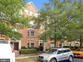 featured image of 2576 Eastbourne Dr