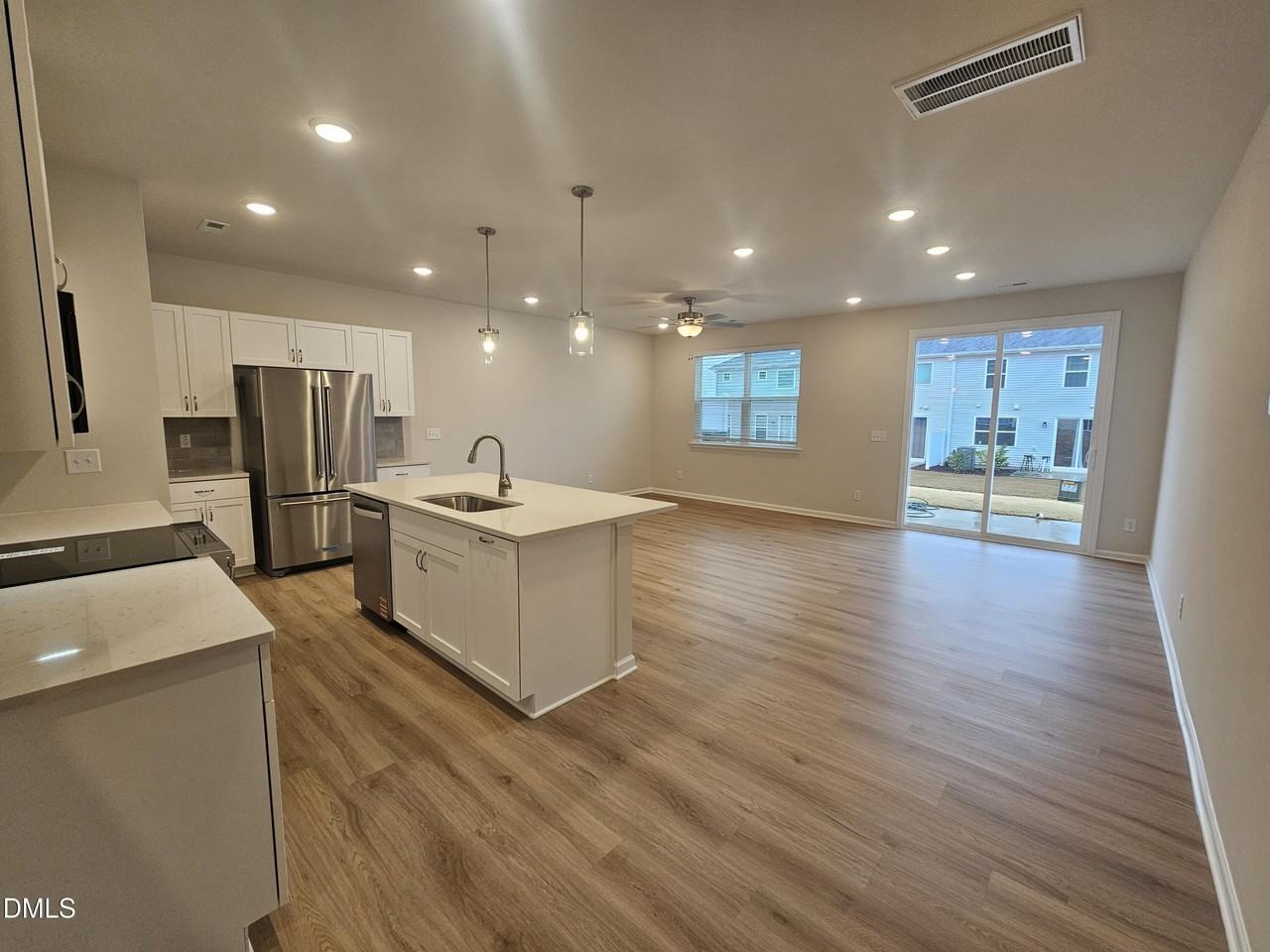 111 Siebold St - Photo 2 of 25