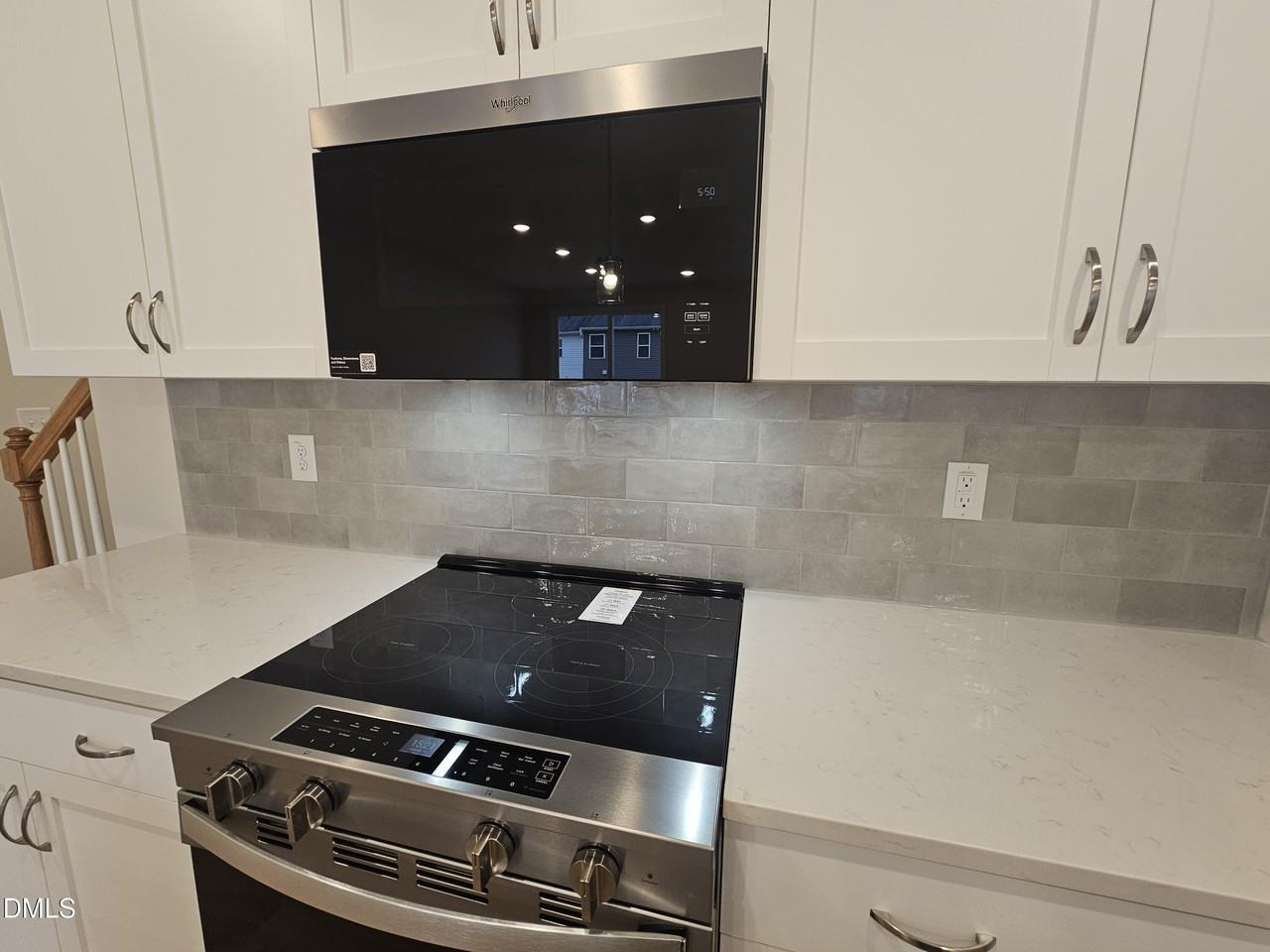 111 Siebold St - Photo 6 of 25