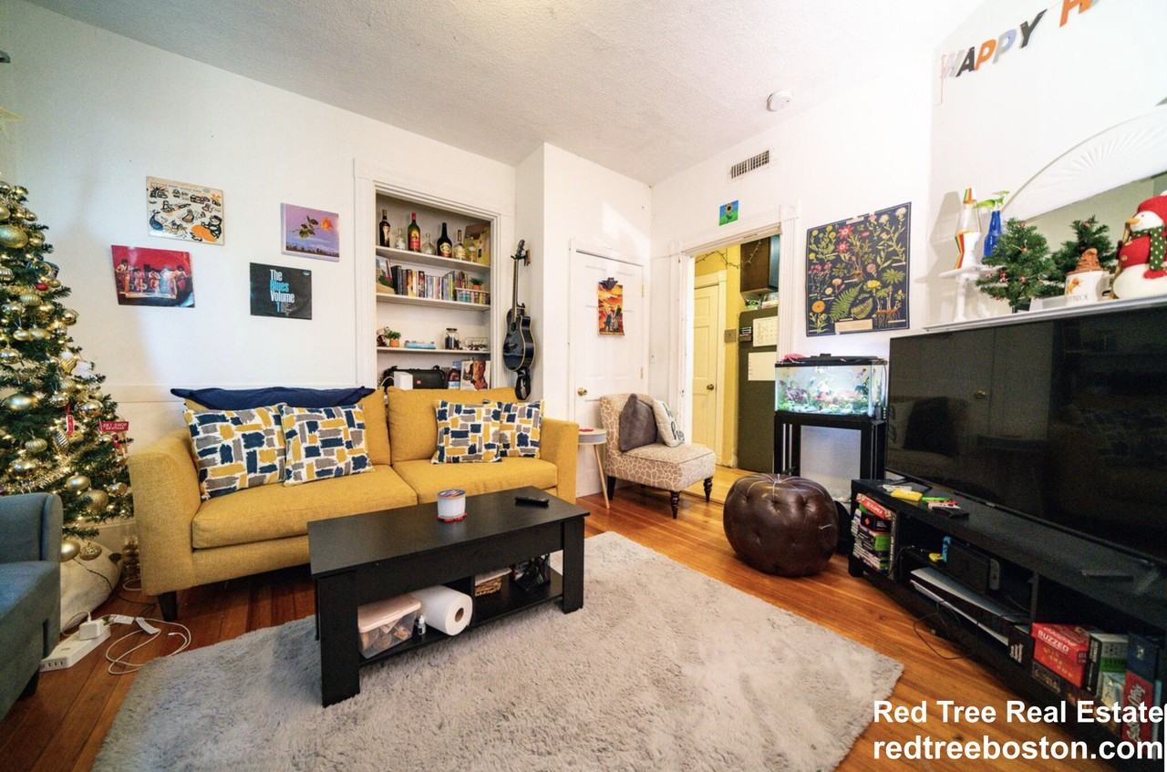 35 Calumet Street #2 - Photo 7 of 18