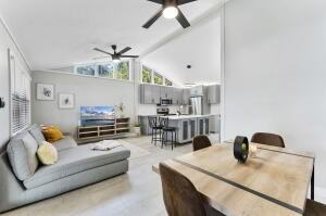 1292 Sw 25th Ave - Photo 3 of 37