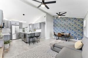 1292 Sw 25th Ave - Photo 5 of 37