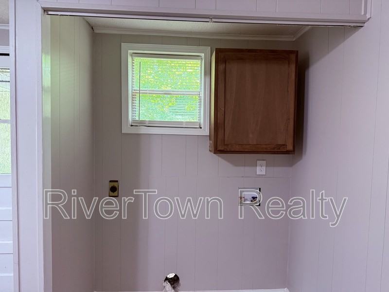 504 Philwood Cove - Photo 3 of 4