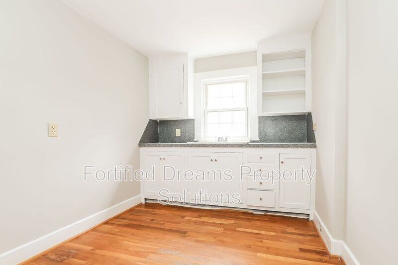 1252 Brookwood Dr - Photo 6 of 20