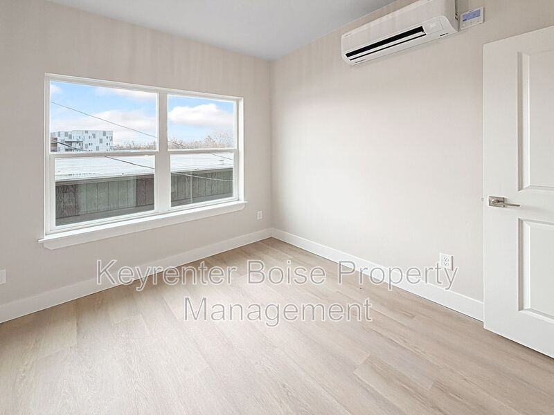 4337 N Greentrail Ln - Photo 6 of 12