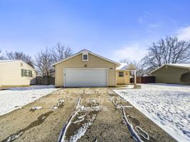 featured image of 2903 Heatherlea Dr