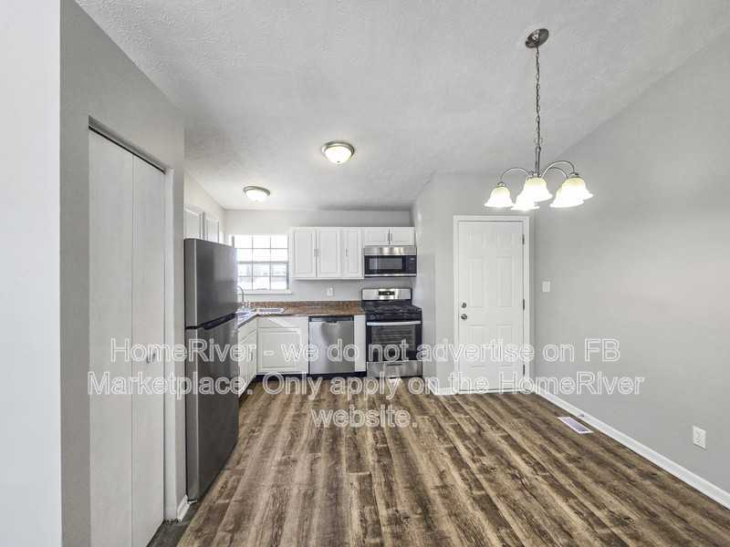 2903 Heatherlea Dr - Photo 2 of 24