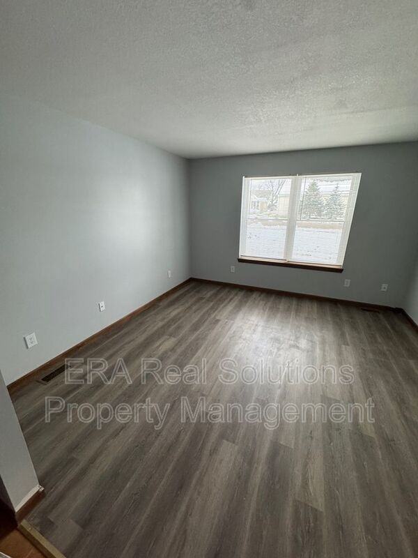 604 North 6th Street - Photo 6 of 7