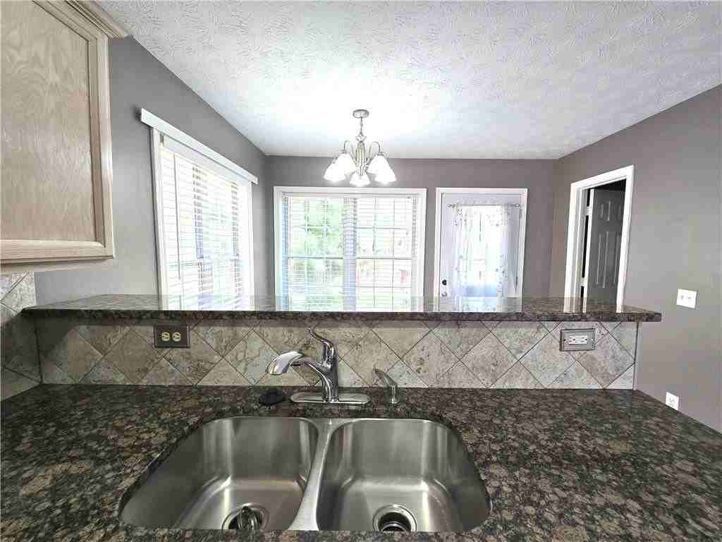 117 Davis Mill Court - Photo 7 of 24