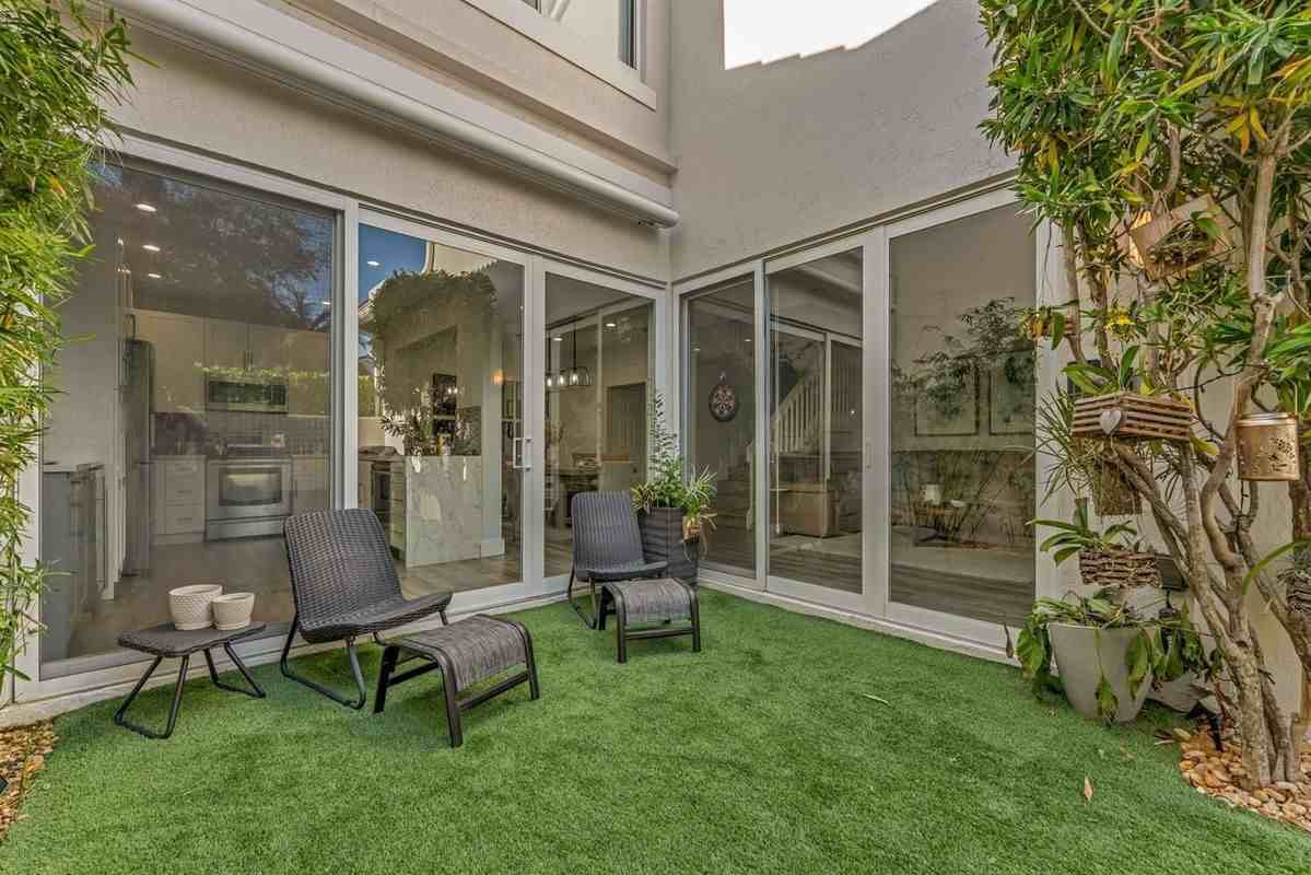 1546 Yellowheart Way - Photo 3 of 12