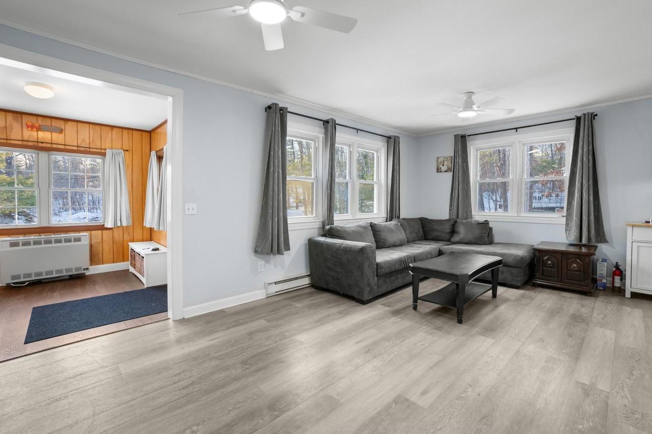 46 Willow St - Photo 5 of 21