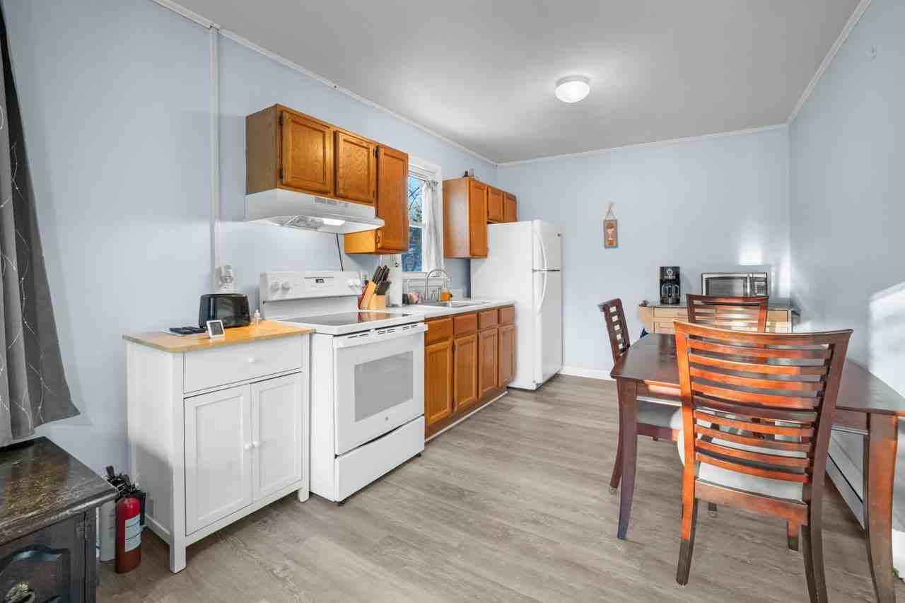 46 Willow St - Photo 7 of 21