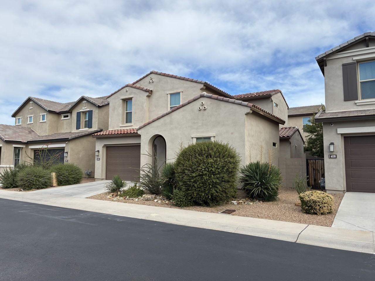 6516 E Michigan Ave - Photo 2 of 38