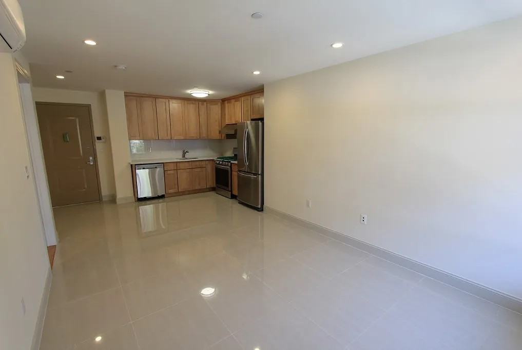 65-38 Austin Street #2G - Photo 2 of 6