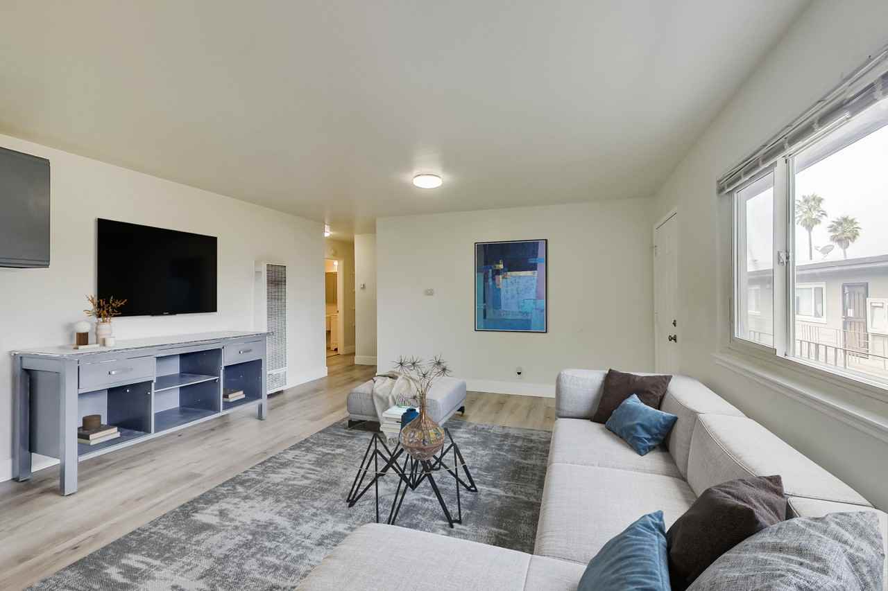 Linden Haus - Photo 4 of 15