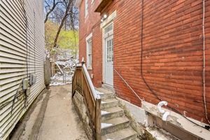 featured image of 758 East Tenth Street