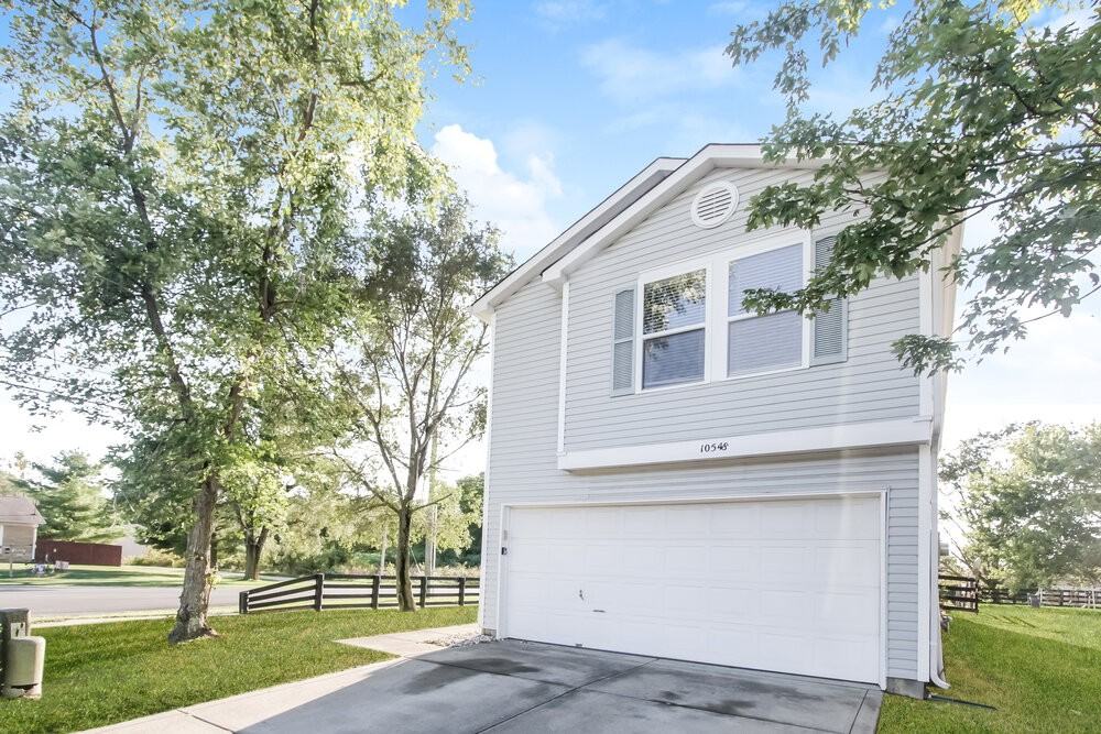 10548 Glenayr Dr - Photo 2 of 25