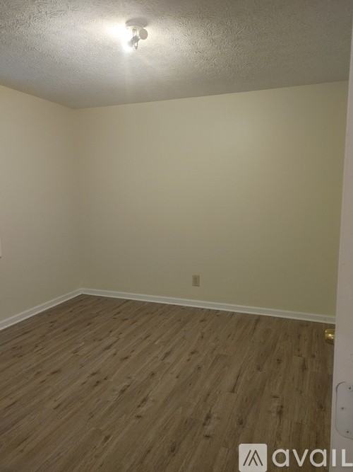 464 Bussey Ave Unit B #B - Photo 3 of 11