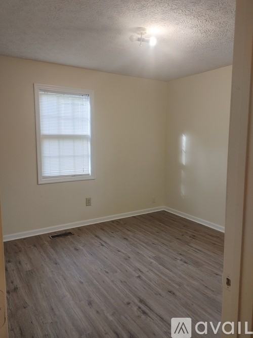 464 Bussey Ave Unit B #B - Photo 4 of 11