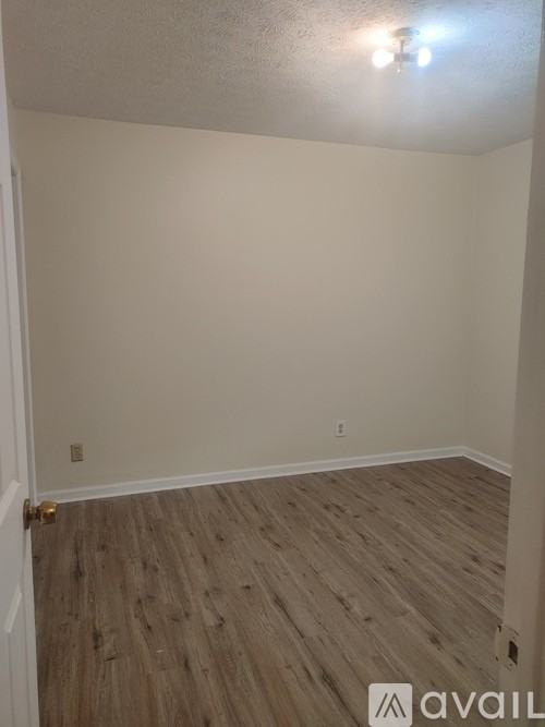 464 Bussey Ave Unit B #B - Photo 6 of 11