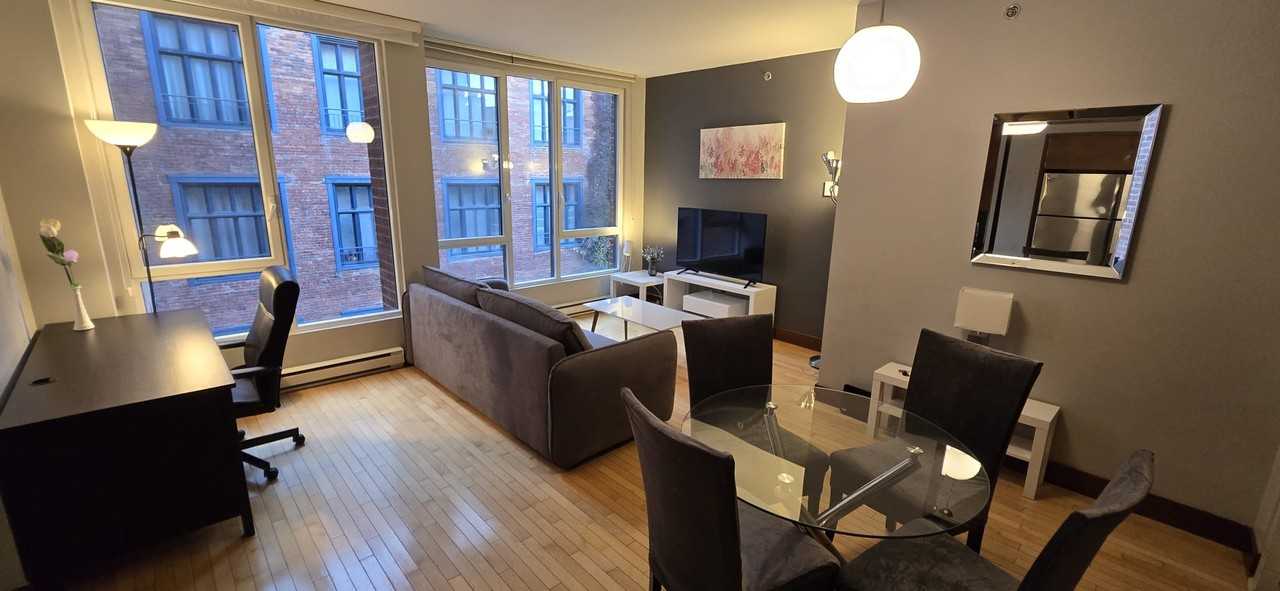 425 Rue Sainte-Hélène #410 - Photo 2 of 10