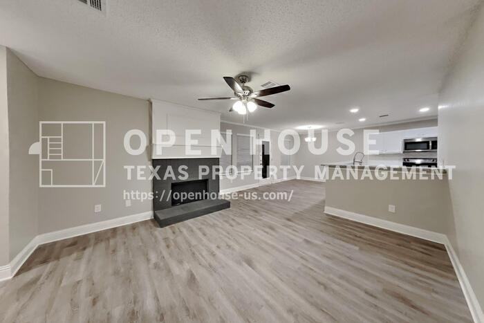 1500 Leeward Lane - Photo 4 of 22