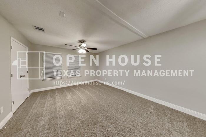 1500 Leeward Lane - Photo 7 of 22