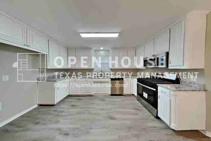 609 Parkhill Dr - Photo 5 of 20