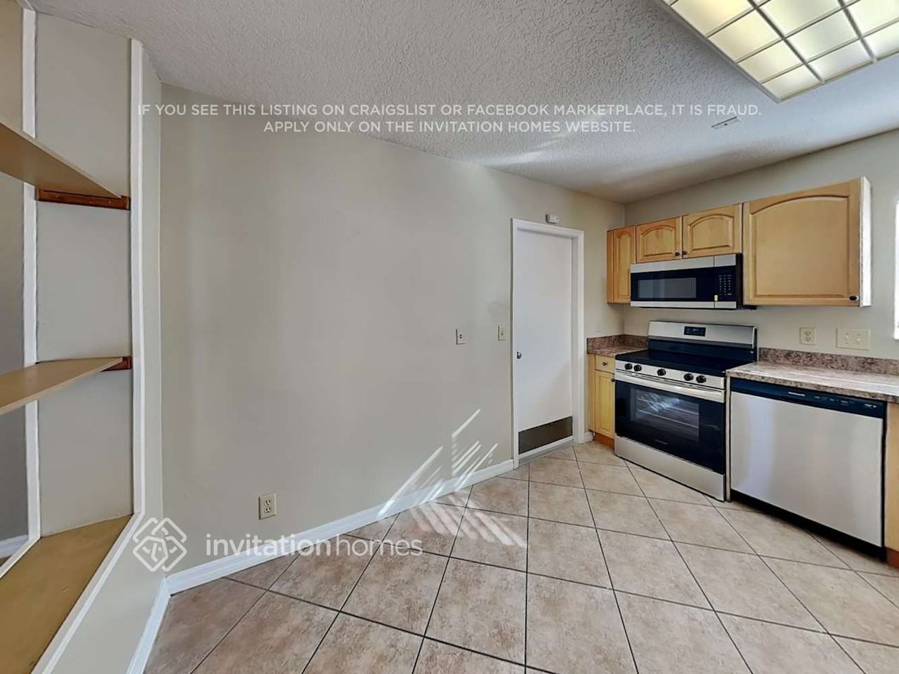 5040 Foxhall Drive North - Photo 7 of 17