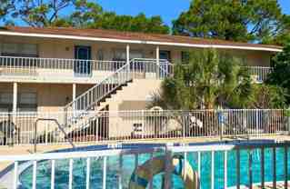 209 Northwest Jefferson Circle North #10 - Photo 1 of 1