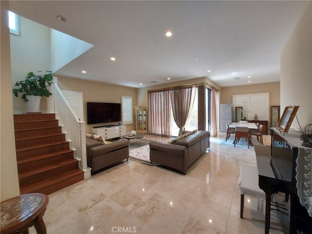 134 Donati - Photo 6 of 9