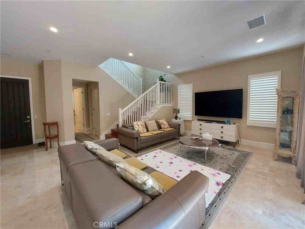 134 Donati - Photo 7 of 9