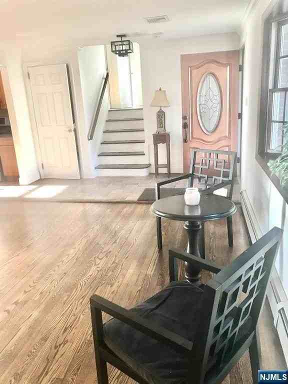 204 Pierron St - Photo 7 of 17