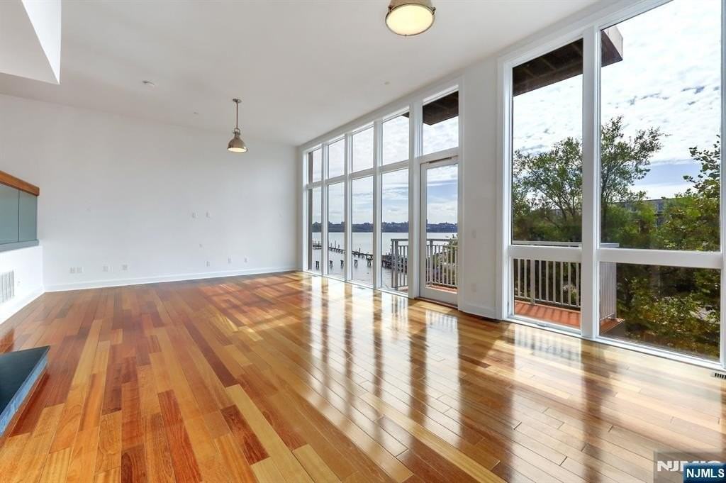 22 Vela Way - Photo 4 of 43