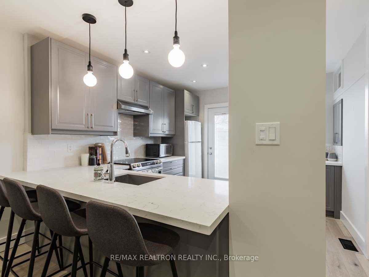 1047 Davenport Road - Photo 4 of 21